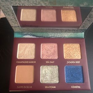 WANDERESS™ SEASCAPE EYESHADOW PALETTE
